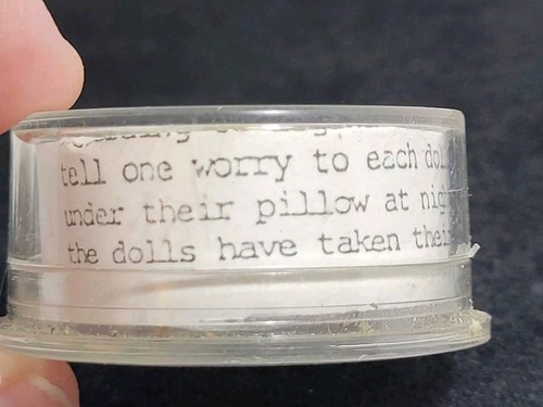 Guatemalan Set of 6 Little Tiny Handmade Worry Dolls w/case Miniature - Picture 2 of 4
