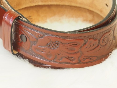 Vintage Chambers Western Belt Buckle Revolver Gun Stamped Leather Belt Size 26 - Picture 3 of 8