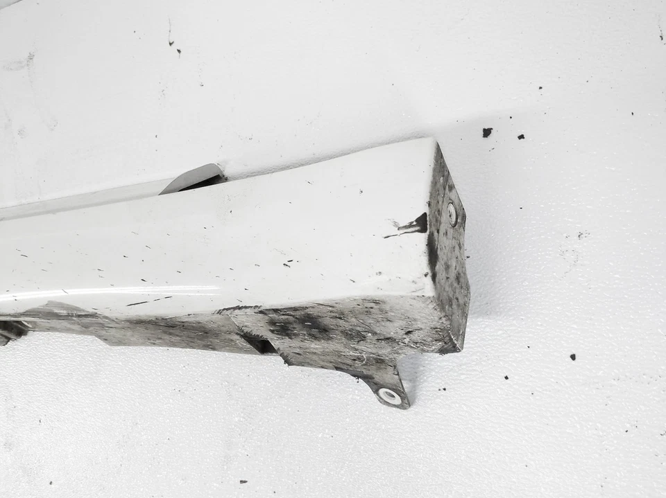 2015 Infiniti Q40 Sedan Passenger Side Skirt Rocker Molding Panel - White Pearl — 第 2/4 张图片