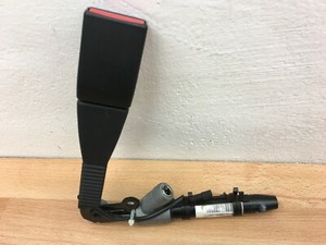 BMW X5 E70 Untergurt Schloss Gurtstraffer Schlossstrammer Vorne Links 9172211