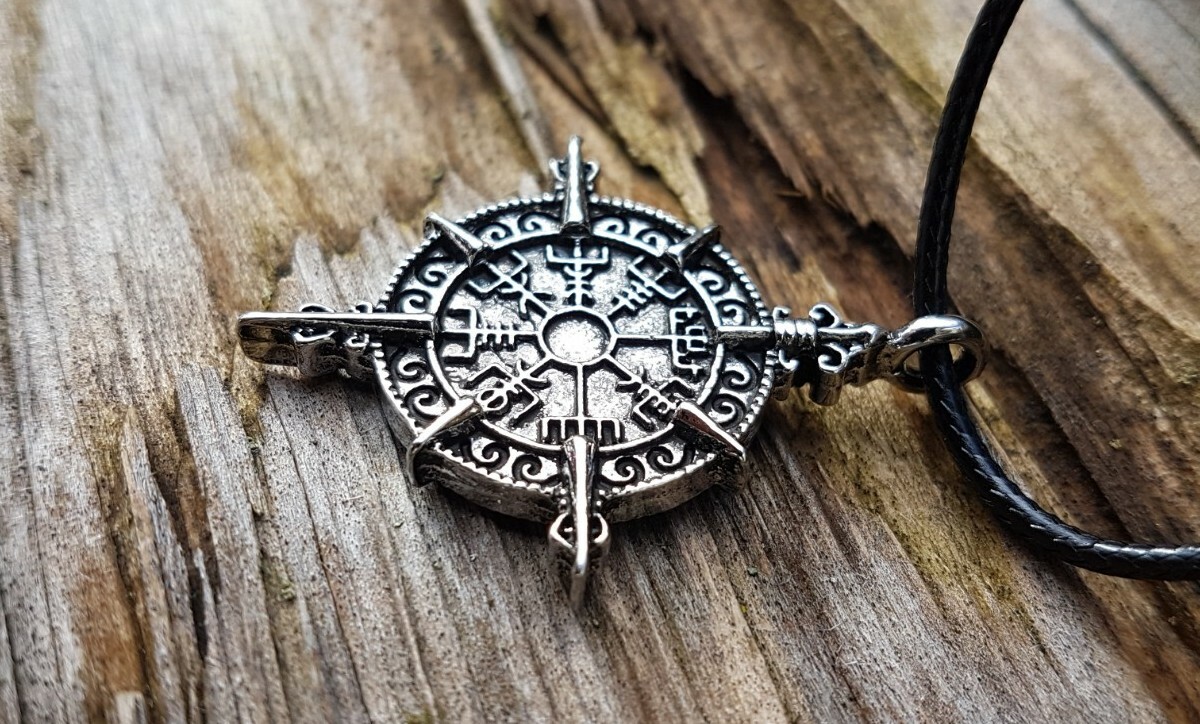 Anhänger Vegvisir Wikinger Kompass Runen Thorshammer Götter Kette ...