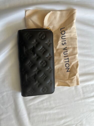 Authentic Louis Vuitton Coussin Zippy Wallet MM Em