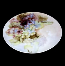 T&V Tressemann and Vogt LIMOGES HAND PAINTED GRAPES CHARGER