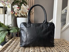 YATA Black Leather Grab Bag Handbag