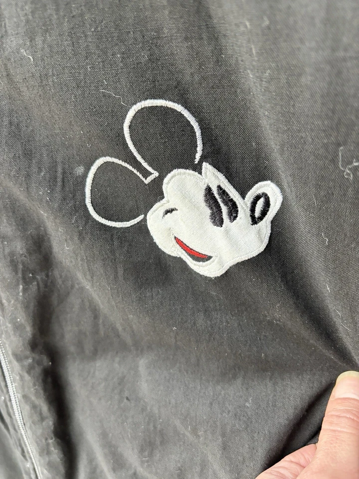 Chaqueta bombardero vintage de Mickey Mouse de Disney. Muy grueso. NUEVO SIN ETIQUETAS M FORMA PERFECTA Foto 2 de 4