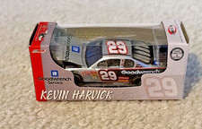  29 KEVIN HARVICK GM GOODWRENCH 2002 MONTE CARLO 1/64 RCCA CLUB CAR HOOD OPEN