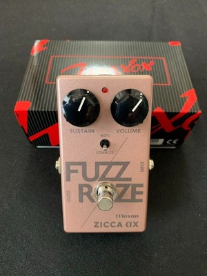 maxon FUZZ ROZE ZICCA ax char signature Limited 100 Stück guter Zustand Japan