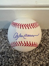 Andre Dawson Cards, Rookie Card and Autographed Memorabilia Guide 42