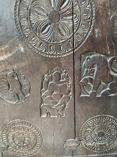 Ancient 1700's Wooden Hand Carved Hindu Deity Figure Odisha Door 65 X 35” Panel - Picture 8 of 12