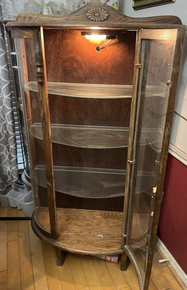 "Gabinete de curiosidades vintage de madera y vidrio curvo 60"" de alto 33,5 de ancho 3 estantes con luz" Foto 3 de 4