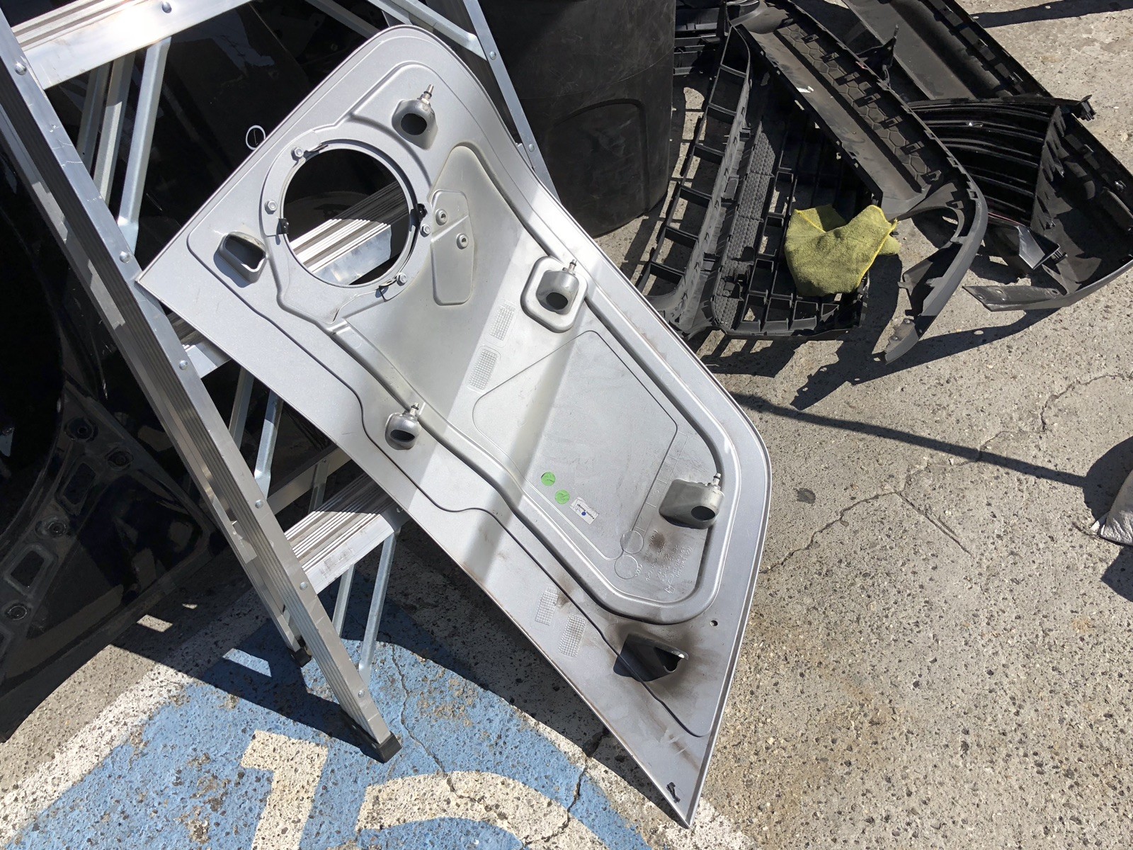 2010 2011 2012 2013 2014 2015 AUDI R8 RH RIGHT SIDE COVER OEM USED