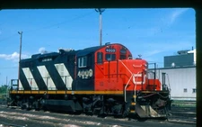 CNR 4009 GP-9, Montreal, PQ, 06/86; Kodachrome Original