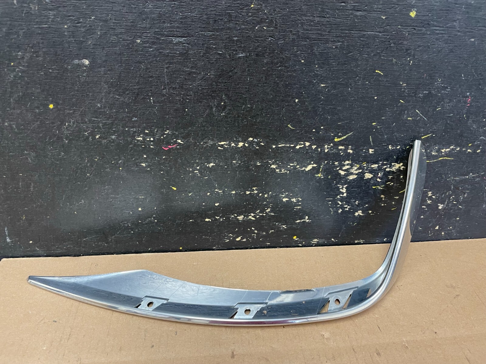 2014 to 2017 MERCEDES-BENZ RIGHT FRONT BUMPER VALANCE A2228850738 
