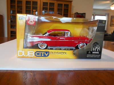 2007 Jada Toys 1:24th Scale DUB CITY OLDSKOOL 1957 Chevy Bel Air