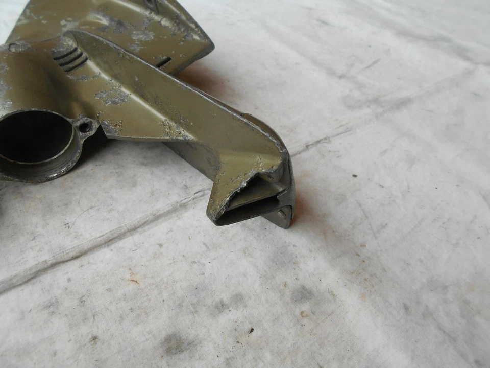 Johnson 4 HP Evinrude Outboard OMC Lower Unit Gear Case Housing Parts Lot - Image 3 of 4