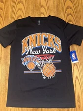 NBA UNK MENS NEW YORK KNICKS T SHIRT SIZE LARGE  BLACK NWT