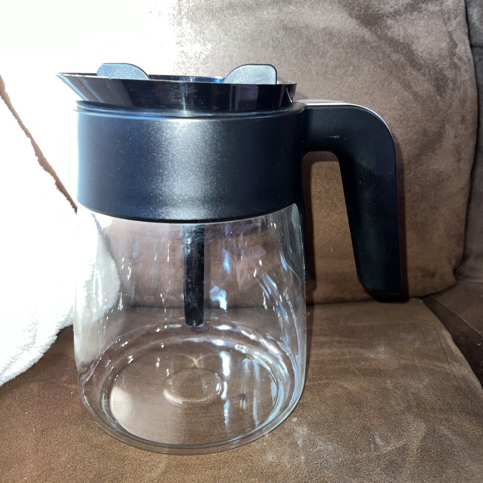 Ninja Dual Pro Coffee Pot with Glass Carafe and Brew Through Lid CFP301 201 300-image