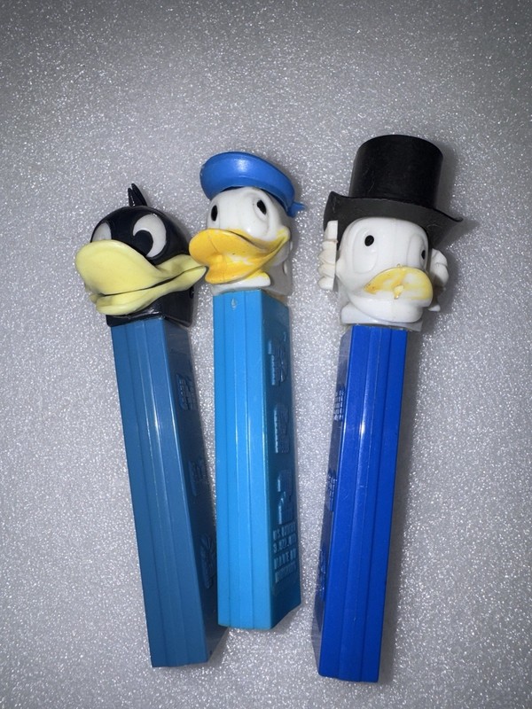 Vintage Pez  Dispensers Scrooge Daffy Duck Austria No Feet Donald Duck Hong Kong
