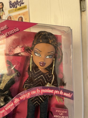 BRATZ SASHA STEP OUT GIG ITALIAN VARIANT RARE NEW NRFB DOLL 2005 BARBIE MGA 00’s - Bild 10 von 11