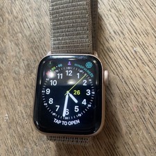 Apple Watch Series 5 40mm Gold Aluminium Case l. Battery health 93%! 