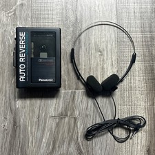 VTG Panasonic Radio Cassette Player AM/FM RX-S35 W/ Clip Headphones READ