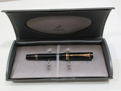 NEAR MINT 18K medium nib Parker Duofold INTERNATIONAL Fountain Pen vintage BLK
