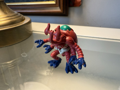 Bandai Digimon Digivolving Kabiterimon to Megakabuterimon 1.5” Mini Figure 1999 - Picture 1 of 2