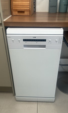 Logik L0W45W23 Slimline Freestanding Dishwasher White, Delay Start, ECO