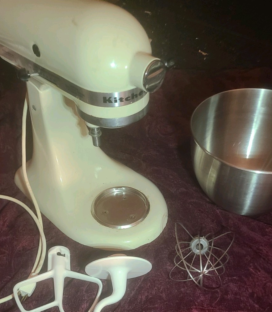 Vintage Kitchenaid K45-SS Stand Mixer Tilt Head Bowl 3 att