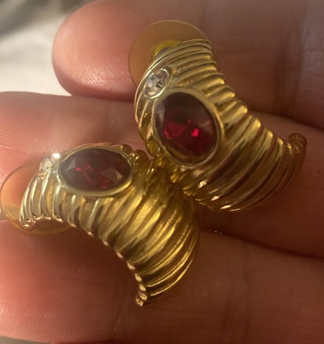 Givenchy Huggie Half Hoop Pierced Earrings Gold Red Stone Rhinestone EUC - Picture 5 of 7