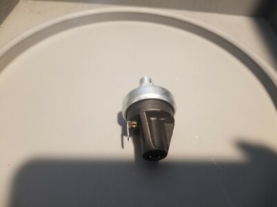 2982　こちらは専用です Cummins Pressure Switch, 38/08, 4984785 | eBay