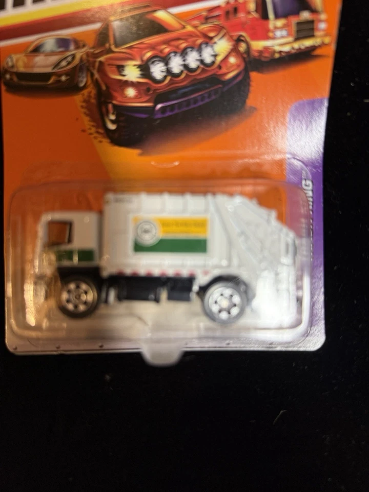 Matchbox Trash King white in package - Image 4 of 4