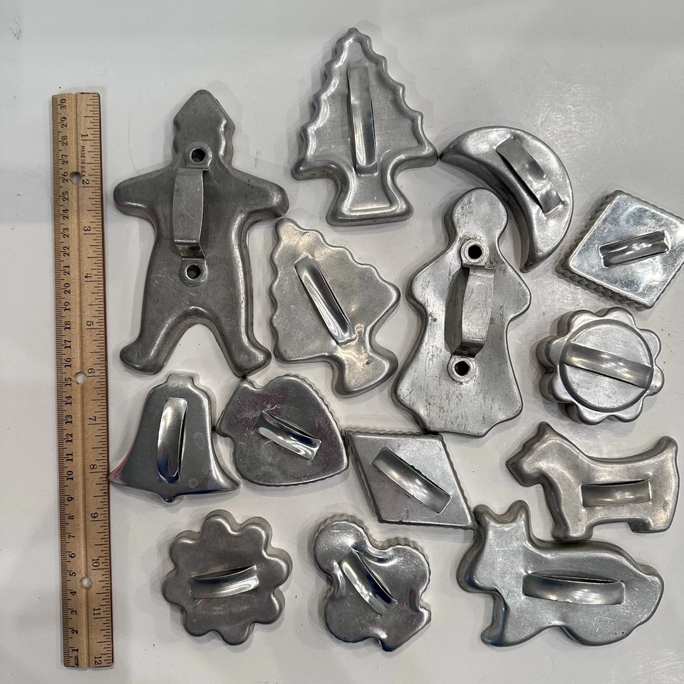 Vintage Cookie Cutter Lot of 14 Pieces Mirro - Holiday Assortment Aluminum - Image 3 of 4