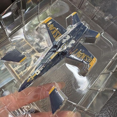 1/144 Jwings カフェレオ米海軍 F/A-18E,F + S-3B Amazon | 【13】