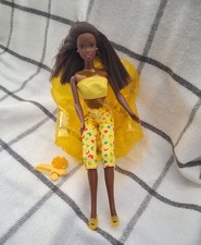 Rar ♥ Barbie ♥ Christie Sit n Style  ♥ Sessel Schuhe Kleidung