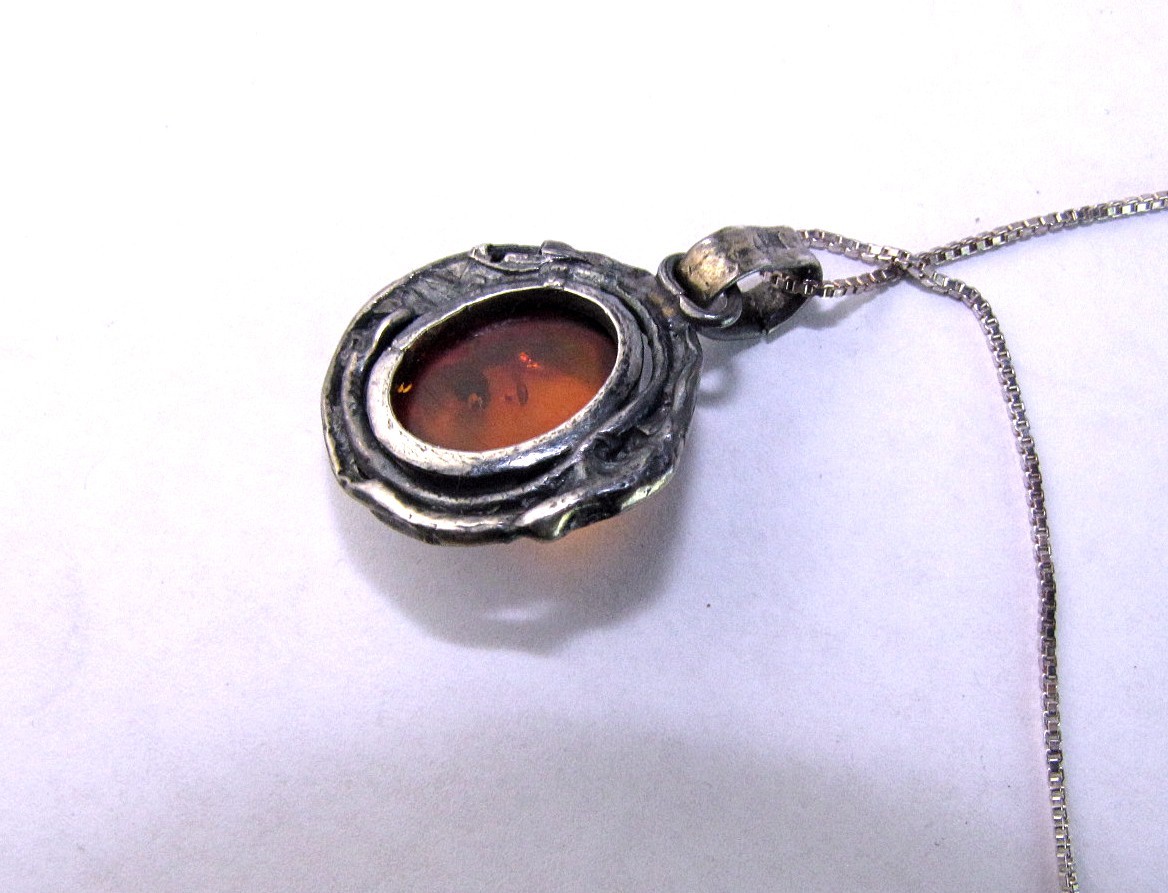 Artisan Bug Amber Pendant Necklace Vintage Sterling Silver 16" Box Chain View 2