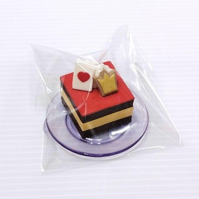 Disney Alice in Wonderland Figure Villains Queen of Hearts Cake Yummy! Sweets Ma