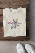 Camiseta Dog Mom Linda Cachorro Saltador | Texto Rosa Colores Cómodos