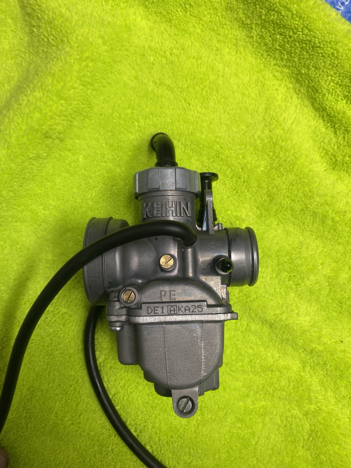 Keihin -yuminashi PE24 Carburetor