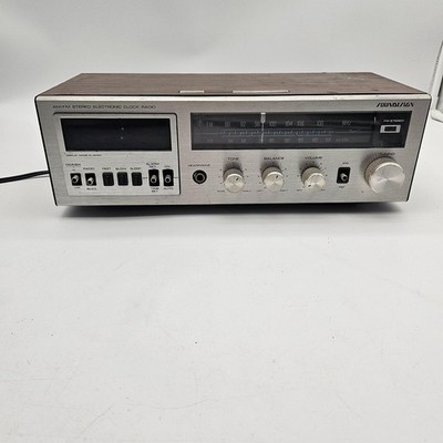 Vintage Soundesign 3970A AM FM Stereo Electronic Clock Radio