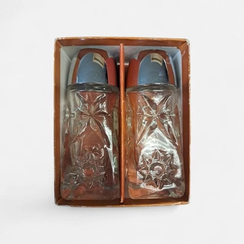 Vintage Anchor Hocking Early American Prescut Salt & Pepper Shaker Set