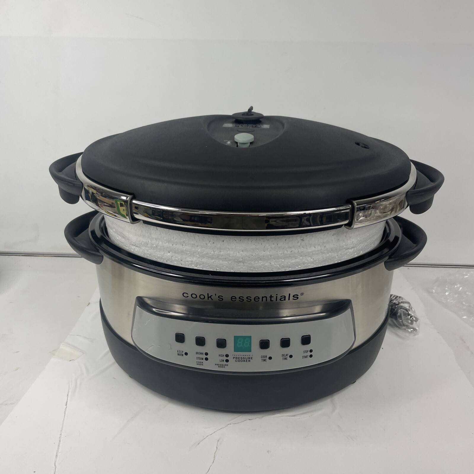cooks essentials pressure cooker 6 Qt CEPC660 eBay