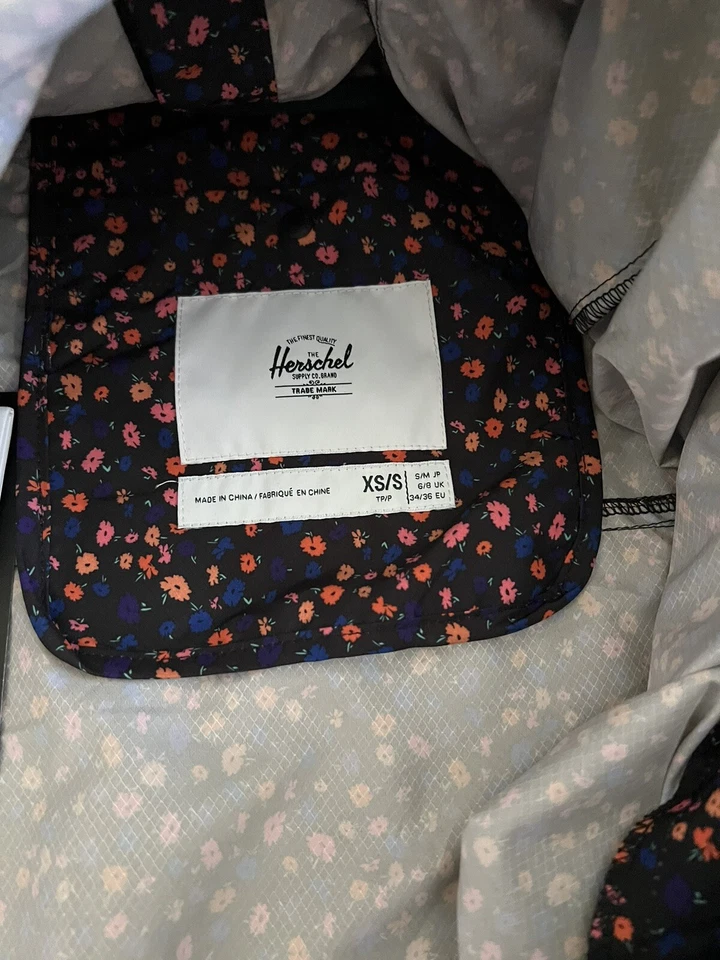 Herschel Voyage Poncho Women's Black Print Flowers Lightweight Hooded Size XS - Image 3 of 4
