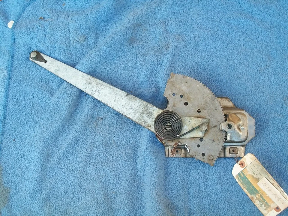 Dodge Plymouth Van 1970 71 72 73 74 75 76 nuevo MoPar puerta derecha regulador ventana Foto 2 de 2