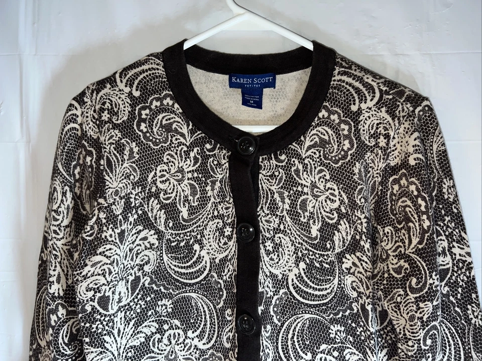 Cardigã Karen Scott Feminino M Suéter Marrom/Creme Paisley 100% Algodão - Imagem 3 de 4