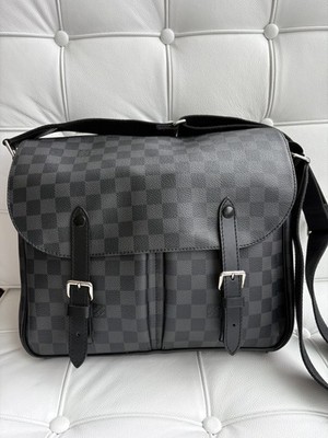 LOUIS VUITTON Christopher Messenger Damier Crossbody briefcase Porte documents