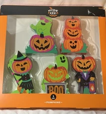 2024 Hyde & Eek Flat 5 Pc Mini Mantle Wood Decor Halloween Tabletop Pumpkin Neon