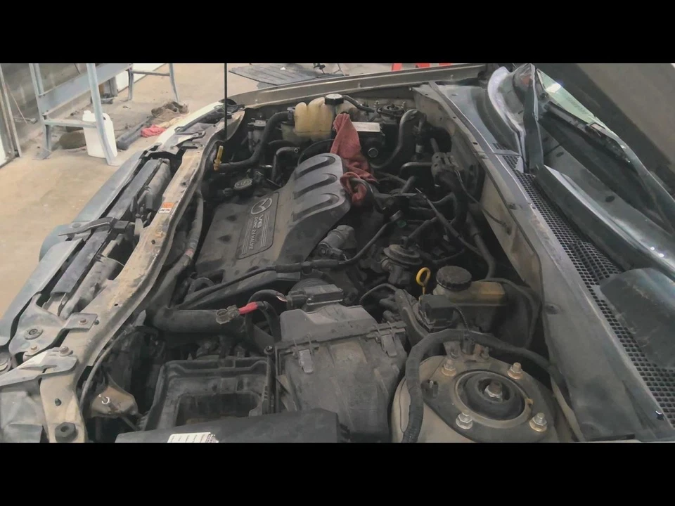 (LOCAL PICKUP ONLY) Hood Fits 01-06 MAZDA TRIBUTE 727787 Foto 2 de 4