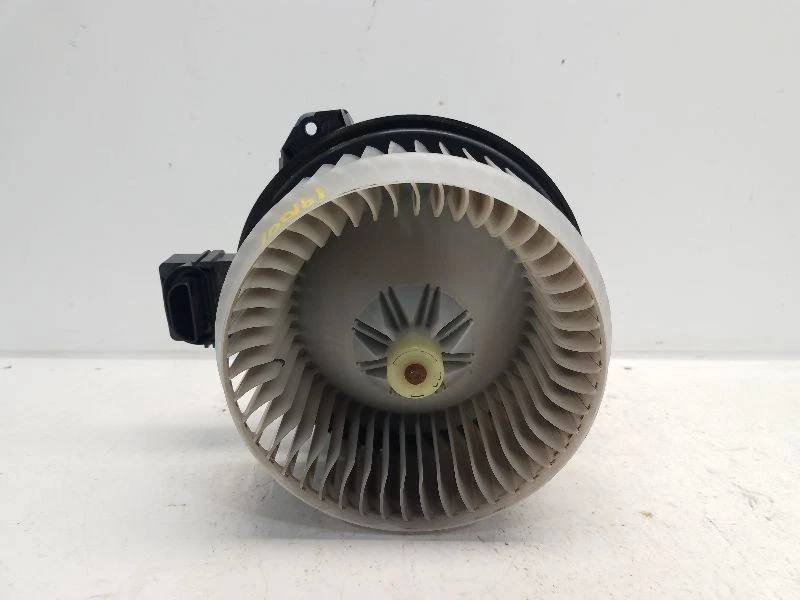 Toyota Rav4 2006-18 (limitado/LE) motor soplador - temperatura manual  Foto 4 de 4