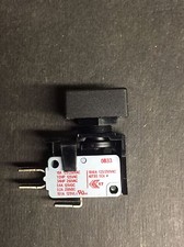 ARCOLECTRIC SWITCHES  C0911RBAAD PUSHBUTTON SWITCH M965A 0911 Series Red